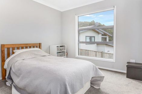 Photo of property in 3 Shoal Place, Whitby, Porirua, 5024
