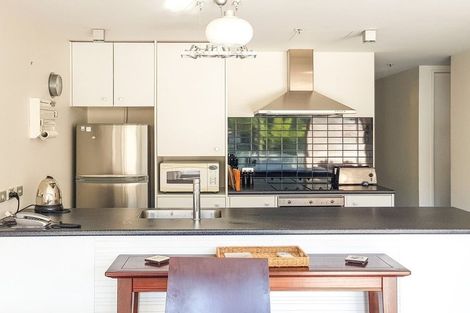 Photo of property in Montreaux Apartments, 5a/164 The Terrace, Wellington Central, Wellington, 6011