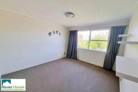 Photo of property in 5 Mowbray Place, Sunnynook, Auckland, 0620