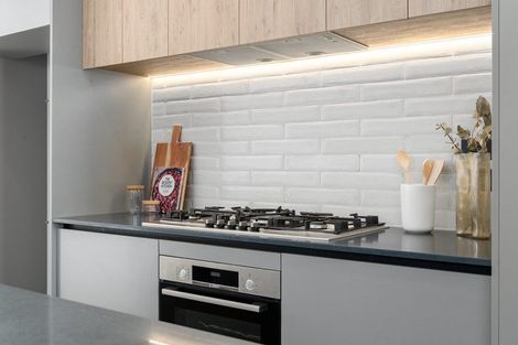 Photo of property in 3/64 Banbury Crescent, Fairfield, Hamilton, 3214