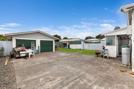 Photo of property in 119 Cornfoot Street, Castlecliff, Whanganui, 4501