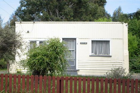 Photo of property in 9 Queens Avenue, Waikuku Beach, 7402