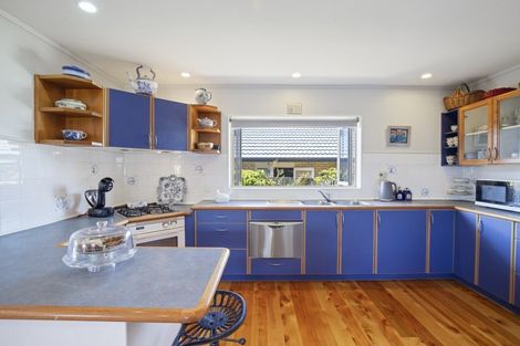 Photo of property in 67 Elsie Drive, Waiuku, 2123