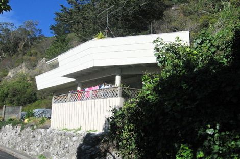 Photo of property in 10 Karaka Road, Bluff Hill, Napier, 4110