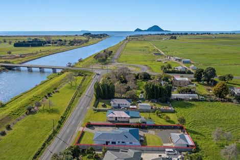 Photo of property in 13 East Bank Road, Thornton, Whakatane, 3193