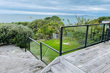 Photo of property in 1001 Whangaparaoa Road, Tindalls Beach, Whangaparaoa, 0930