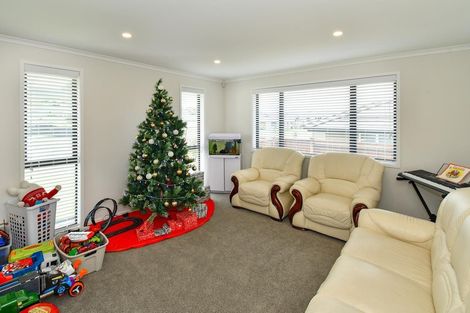 Photo of property in 10 Helenvale Crescent, Pokeno, 2402