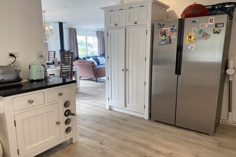 Photo of property in 39 Emlyn Place, Torbay, Auckland, 0630