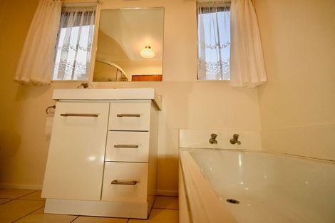 Photo of property in 16 Wilson Grove, Normandale, Lower Hutt, 5010