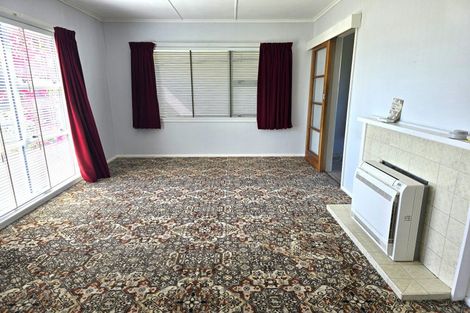 Photo of property in 10 Stirling Crescent, Hokowhitu, Palmerston North, 4410