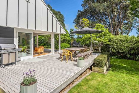 Photo of property in 50 Huia Street, Waikanae, 5036