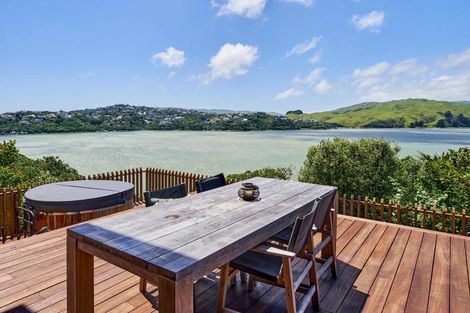 Photo of property in 41 Seaview Road, Paremata, Porirua, 5024