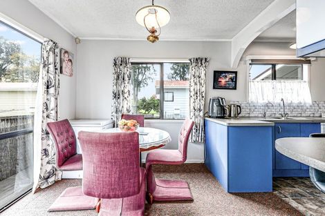 Photo of property in 80 Kahikatea Drive, Melville, Hamilton, 3206