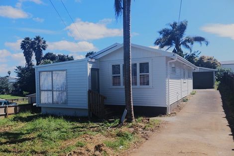 Photo of property in 41 Churchill Avenue, Manurewa, Auckland, 2102