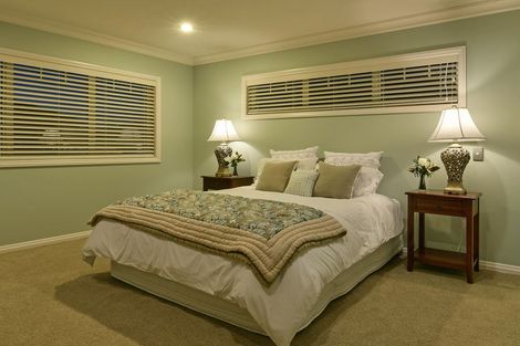 Photo of property in 5 Hinau Street, New Lynn, Auckland, 0600