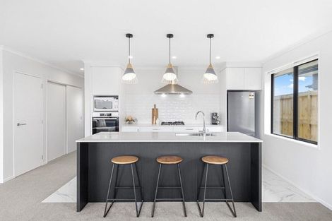 Photo of property in 29 Pouate Way, Waiuku, 2123