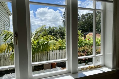 Photo of property in 3 Hillside Crescent North, Leigh, Auckland, 0985