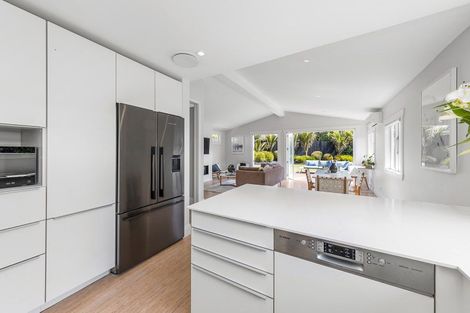 Photo of property in 32 Garnet Road, Westmere, Auckland, 1022