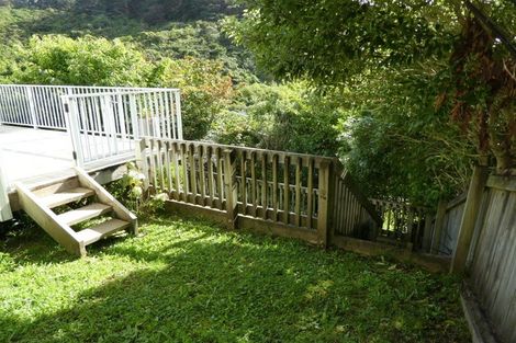 Photo of property in 76 Makara Road, Karori, Wellington, 6012