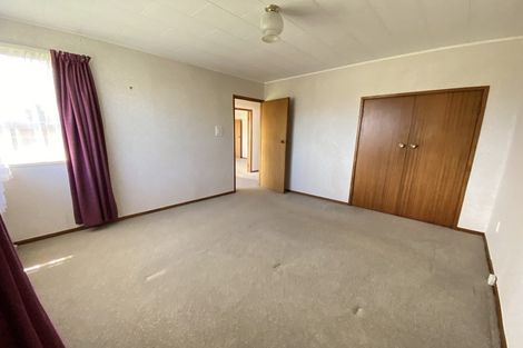 Photo of property in 60 Casuarina Road, Half Moon Bay, Auckland, 2012