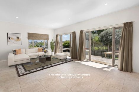 Photo of property in 2/270 Forrest Hill Road, Forrest Hill, Auckland, 0620