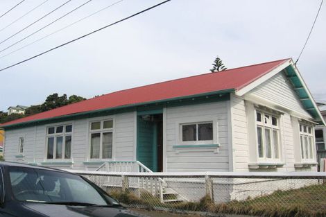 Photo of property in 16 Cairns Street, Rongotai, Wellington, 6022