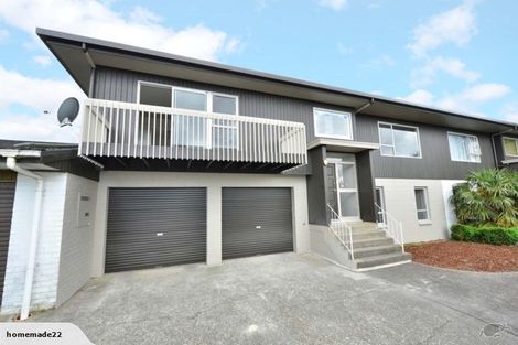 Photo of property in 2/218 East Coast Road, Forrest Hill, Auckland, 0620