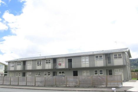 Photo of property in Wellway Flats, 45 Mcparland Street, Ebdentown, Upper Hutt, 5018