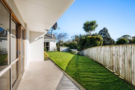 Photo of property in 15 Quin Crescent, Hawera, 4610