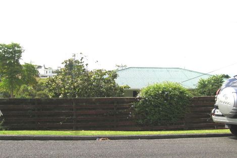 Photo of property in 50 Parr Terrace, Castor Bay, Auckland, 0620