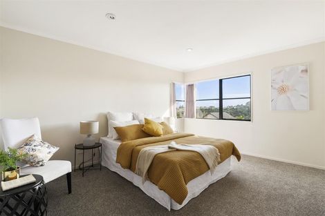 Photo of property in 19 Manara Place, The Gardens, Auckland, 2105