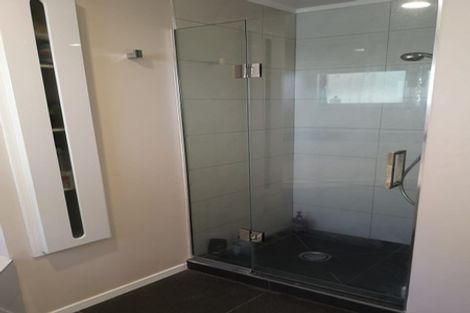 Photo of property in 23 Glenmore Road, Sunnyhills, Auckland, 2010