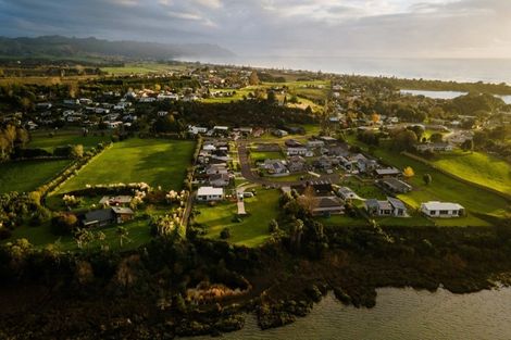 Photo of property in 16a Sandleigh Drive, Athenree, Waihi Beach, 3177