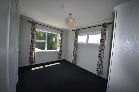 Photo of property in 16 Nutsey Avenue, Northcote, Auckland, 0627