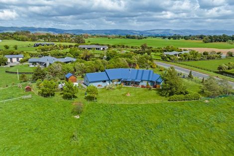 Photo of property in 9 Orakei Road, Kelvin Grove, Palmerston North, 4470