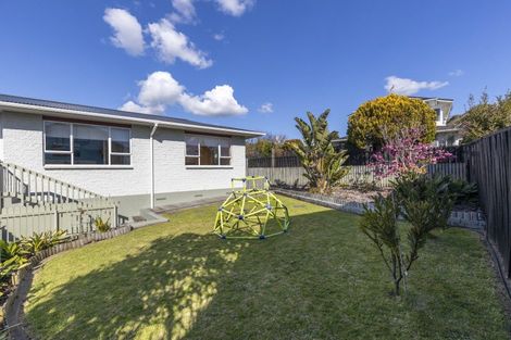 Photo of property in 27 Glamis Avenue, Bell Block, New Plymouth, 4312