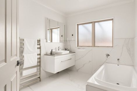 Photo of property in 3 Seaview Road, Otumoetai, Tauranga, 3110