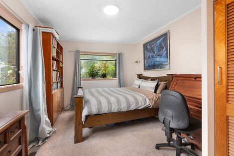 Photo of property in 15 Glamis Avenue, Strathmore Park, Wellington, 6022