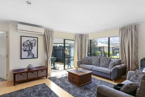 Photo of property in 10 Ettrick Lane, Papakura, 2110
