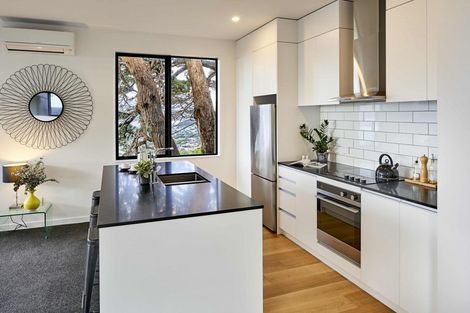 Photo of property in 5/80 Seatoun Heights Road, Seatoun, Wellington, 6022