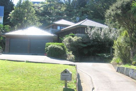 Photo of property in 2 Pohutukawa Grove, Whitianga, 3510