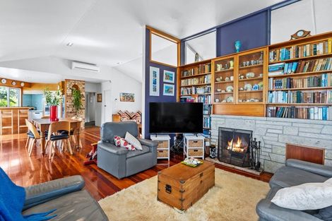 Photo of property in 103 Churchill Road, Murrays Bay, Auckland, 0630