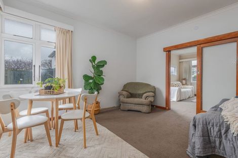 Photo of property in 6 Franklin Avenue, Hokowhitu, Palmerston North, 4410