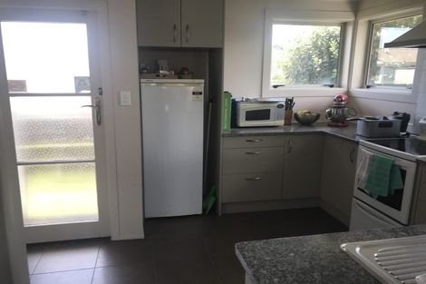 Photo of property in 55a Kenderdine Road, Papatoetoe, Auckland, 2025