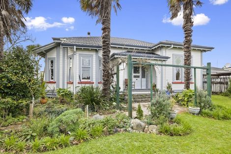 Photo of property in 263 Carrington Street, Vogeltown, New Plymouth, 4310