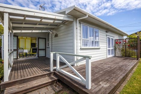 Photo of property in 57 Record Street, Fitzroy, New Plymouth, 4312