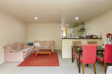 Photo of property in 3/17 Harbour View Road, Te Atatu Peninsula, Auckland, 0610