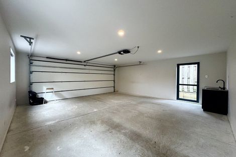 Photo of property in 13a Blue Way, Glendene, Auckland, 0602