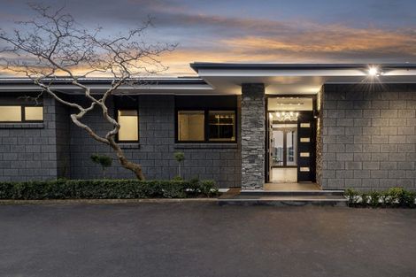 Photo of property in 37 Penruddock Rise, Westmorland, Christchurch, 8025