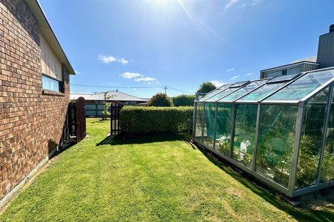 Photo of property in 22a Naish Street, Balclutha, 9230